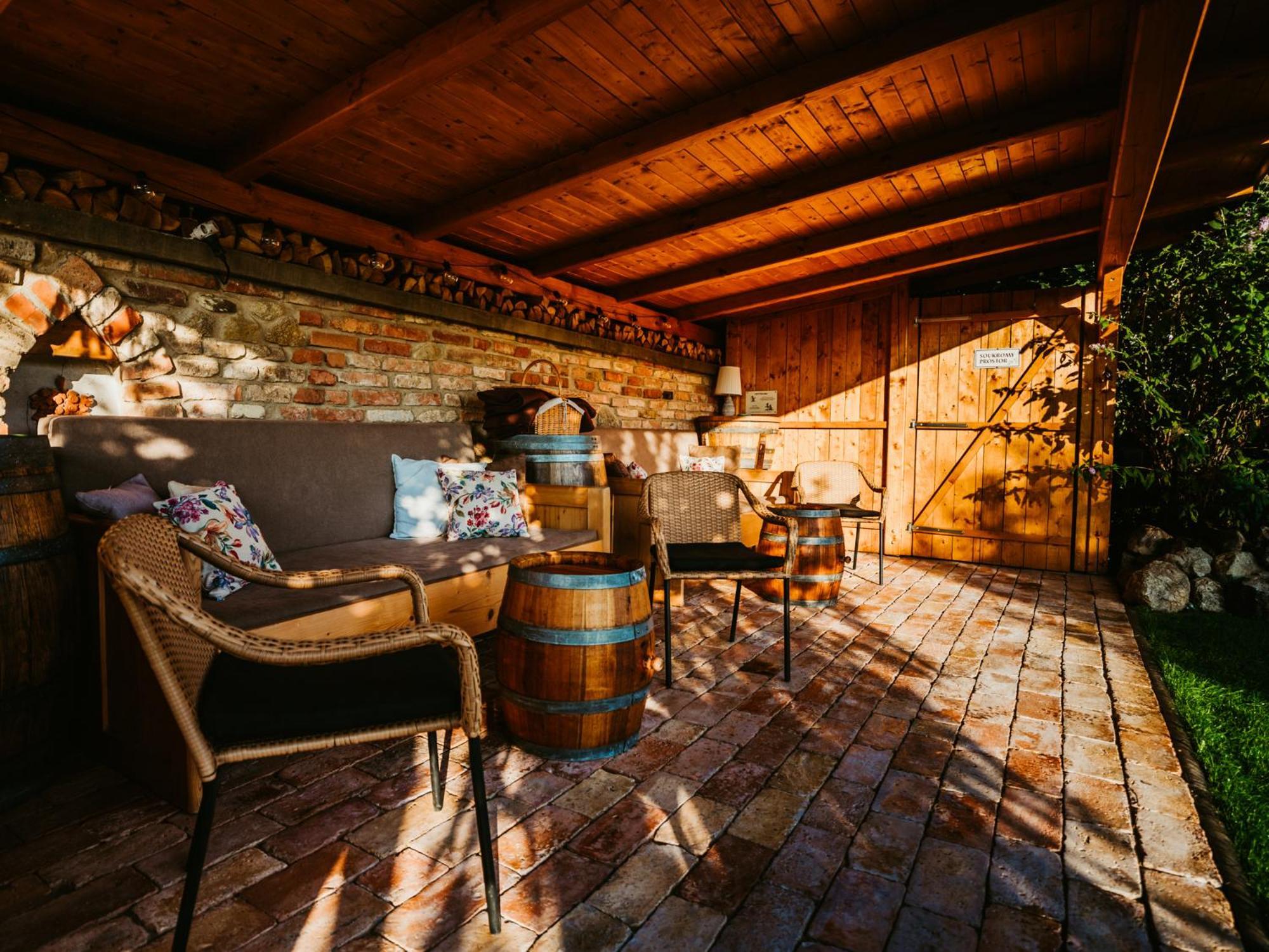 Penzion U Tri Ruzi Vrbice Luaran gambar