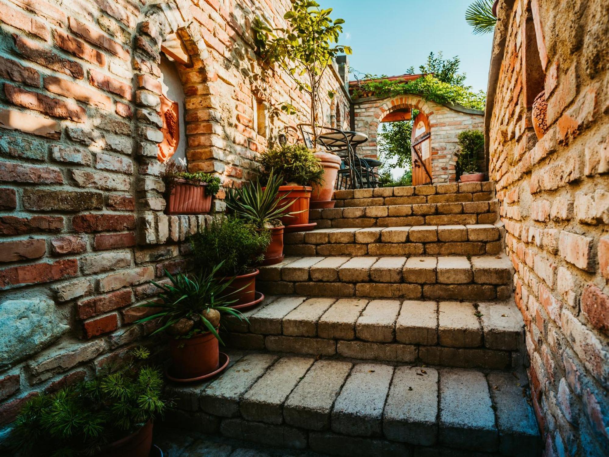 Penzion U Tri Ruzi Vrbice Luaran gambar